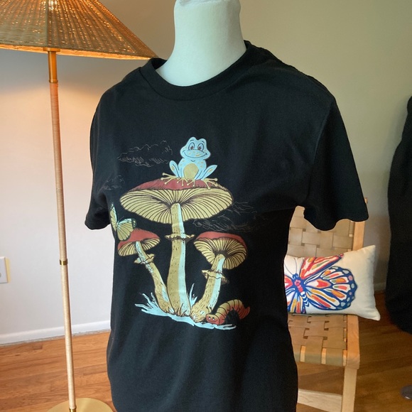 Small tee - Picture 3 of 3